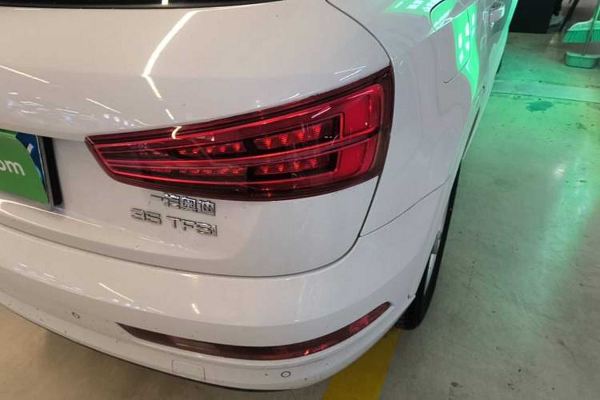 Used Audi Q3 2018 30th Anniversary Edition 30 TFSI Fashion Model Right Rear Taillight