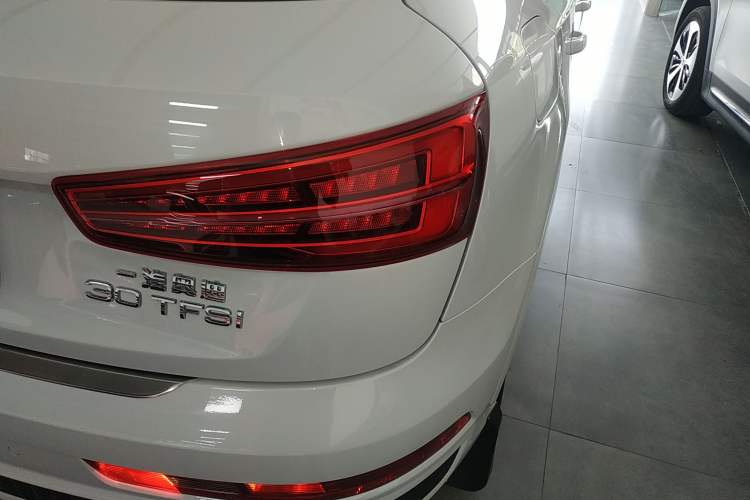 Used Audi Q3 2018 30 TFSI Fashion Edition Collector's Version Right Rear Taillight
