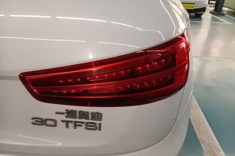 Used Audi Q3 2018 30 TFSI Fashion Edition Collector's Version Right Rear Taillight