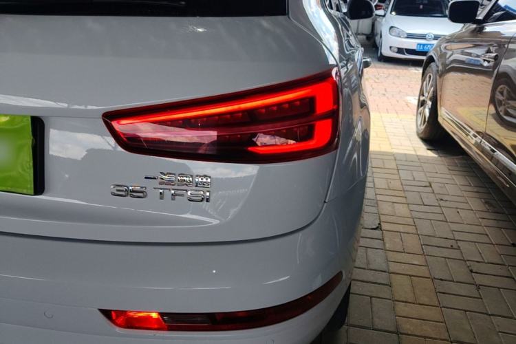 Used Audi Q3 2018 30th Anniversary Edition 35 TFSI Fashion Model Right Rear Taillight