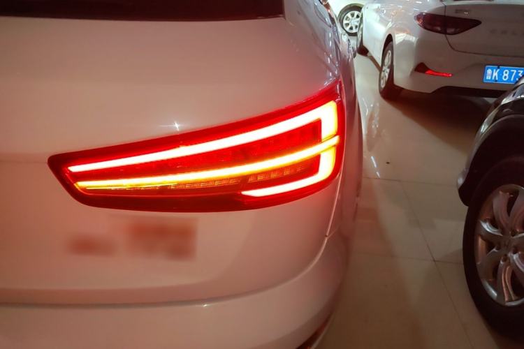 Used Audi Q3 2018 30th Anniversary Edition 30 TFSI Fashion Model Right Rear Taillight