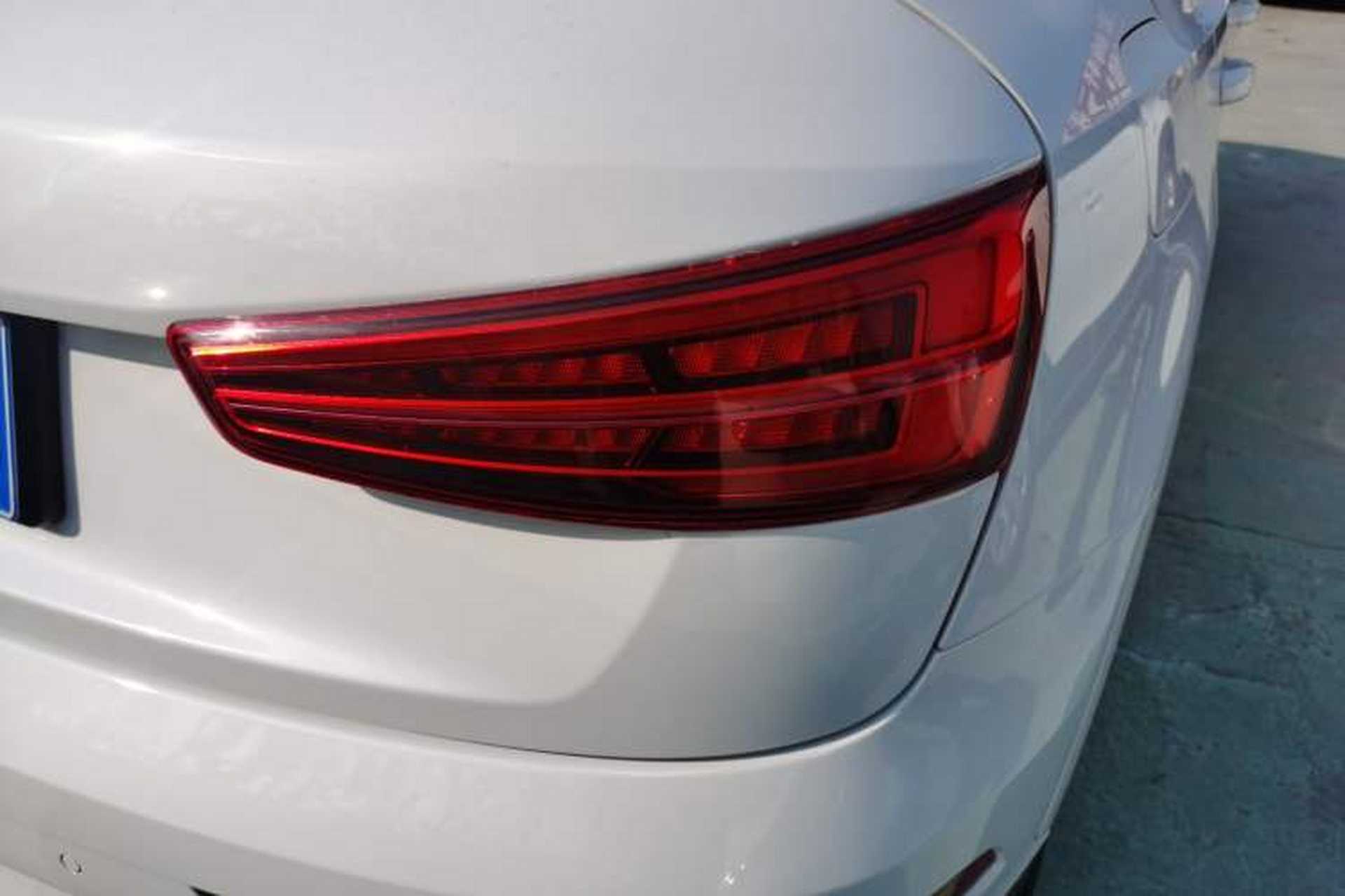 Used Audi Q3 2018 30th Anniversary Edition 30 TFSI Fashion Model Right Rear Taillight