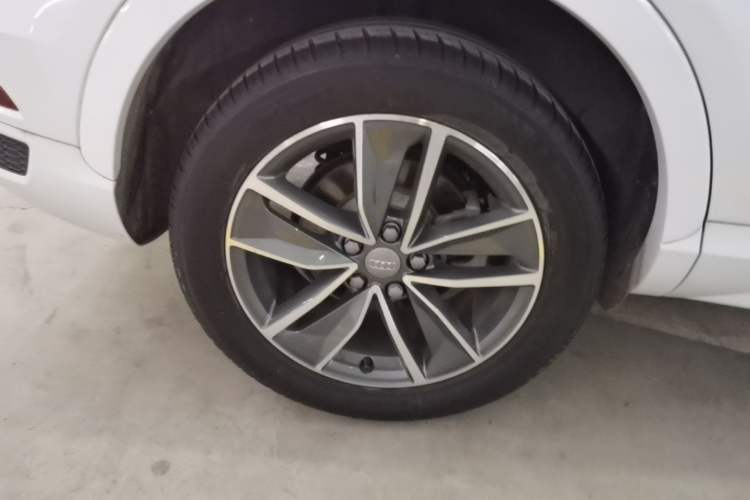 Used Audi Q3 2018 30 TFSI Fashion Edition Collector's Version Right Rear Wheel Hub