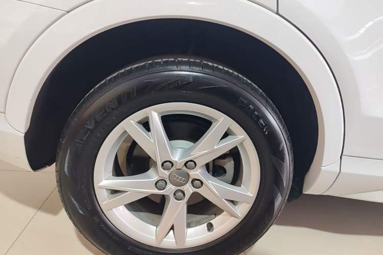 Used Audi Q3 2018 30th Anniversary Edition 30 TFSI Fashion Model Right Rear Wheel Hub