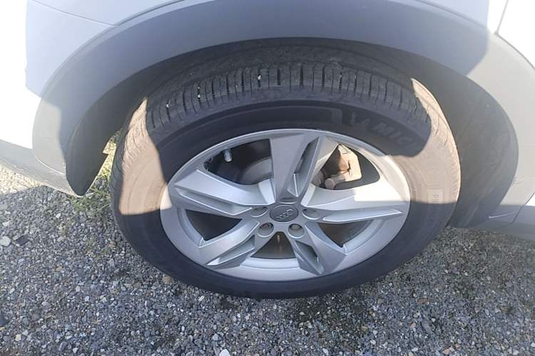 Used Audi Q3 2018 30th Anniversary Edition 30 TFSI Style Model Right Rear Wheel Hub