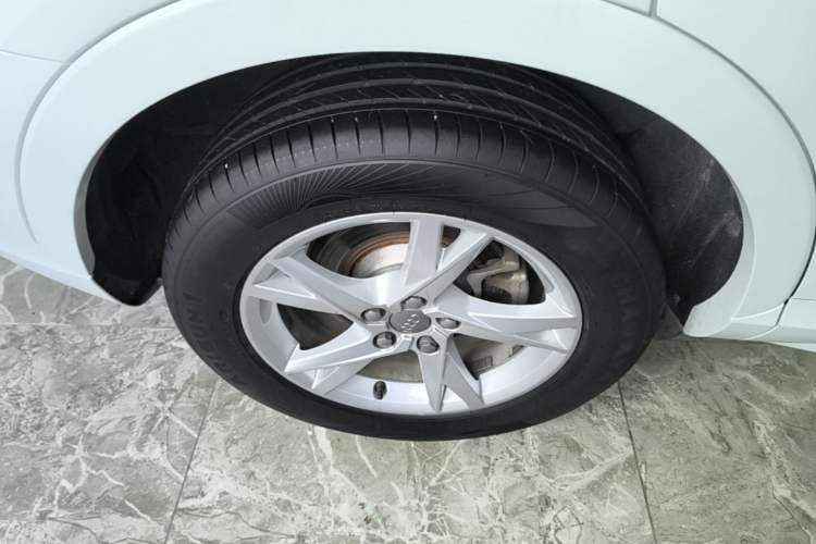 Used Audi Q3 2018 30th Anniversary Edition 30 TFSI Fashion Model Right Rear Wheel Hub