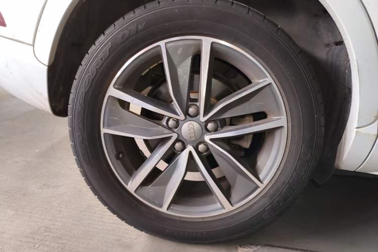 Used Audi Q3 2018 30th Anniversary Edition 30 TFSI Fashion Model Right Rear Wheel Hub