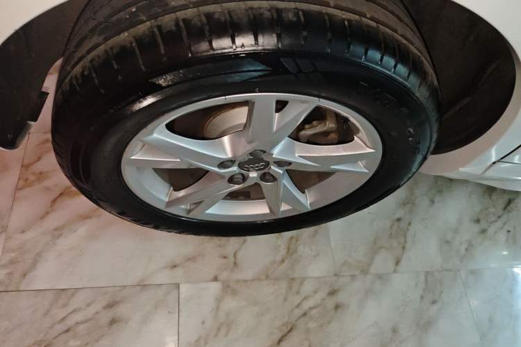 Used Audi Q3 2018 30th Anniversary Edition 30 TFSI Fashion Model Right Rear Wheel Hub