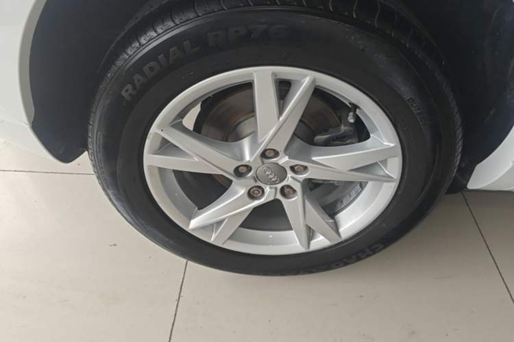 Used Audi Q3 2018 30th Anniversary Edition 30 TFSI Fashion Model Right Rear Wheel Hub