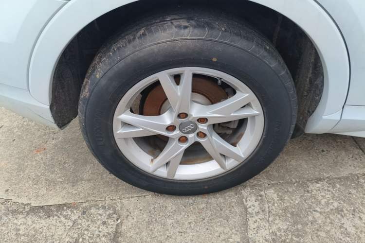 Used Audi Q3 2018 30th Anniversary Edition 30 TFSI Fashion Model Right Rear Wheel Hub