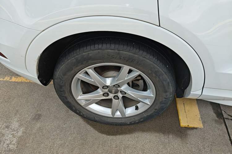 Used Audi Q3 2018 30th Anniversary Edition 30 TFSI Fashion Model Right Rear Wheel Hub