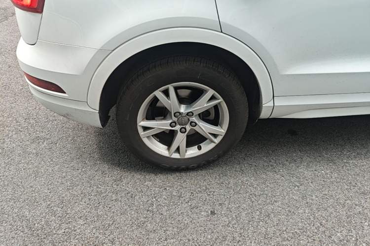 Used Audi Q3 2018 30th Anniversary Edition 35 TFSI Fashion Model Right Rear Wheel Hub