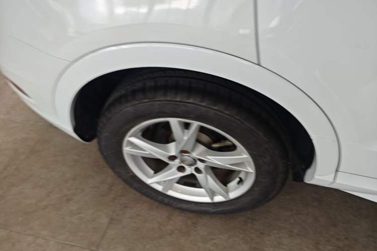 Used Audi Q3 2018 30th Anniversary Edition 30 TFSI Fashion Model Right Rear Wheel Hub