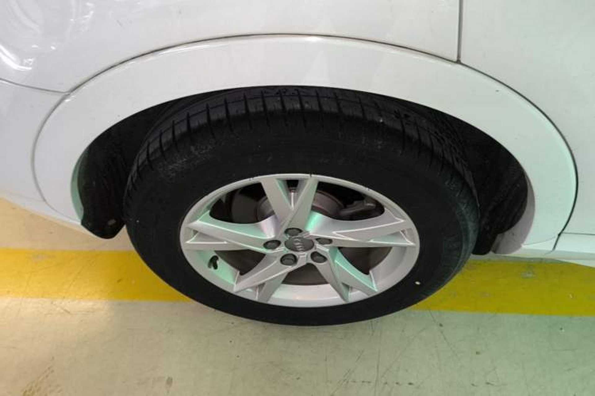 Used Audi Q3 2018 30th Anniversary Edition 30 TFSI Fashion Model Right Rear Wheel Hub