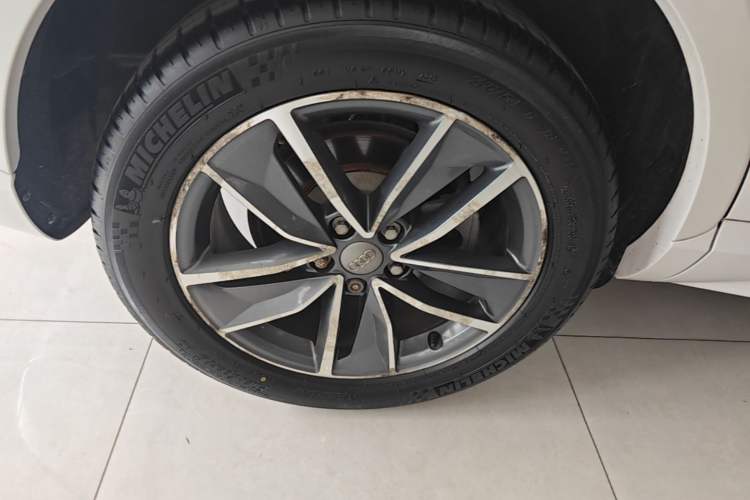 Used Audi Q3 2018 30th Anniversary Edition 35 TFSI Fashion Model Right Rear Wheel Hub