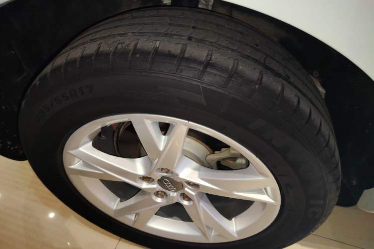 Used Audi Q3 2018 30th Anniversary Edition 30 TFSI Fashion Model Right Rear Wheel Hub