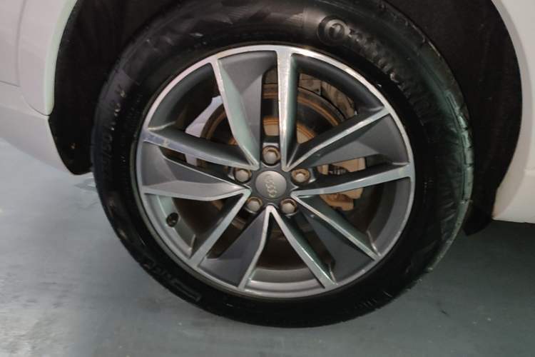 Used Audi Q3 2018 30th Anniversary Edition 30 TFSI Fashion Model Right Rear Wheel Hub