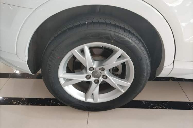 Used Audi Q3 2018 30th Anniversary Edition 30 TFSI Fashion Model Right Rear Wheel Hub