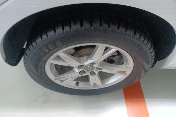 Used Audi Q3 2018 30th Anniversary Edition 35 TFSI Fashion Model Right Rear Wheel Hub