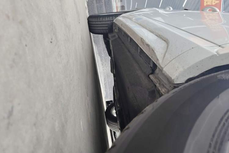 Used Audi Q3 2018 30th Anniversary Edition 35 TFSI Fashion Model Right Side Sill
