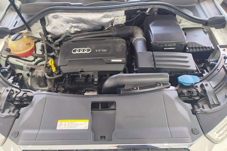 Used Audi Q3 2018 30th Anniversary Edition 35 TFSI Fashion Model Right Side Sill