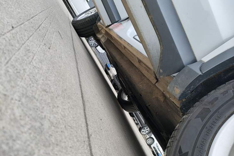 Used Audi Q3 2018 30th Anniversary Edition 30 TFSI Style Model Right Side Sill