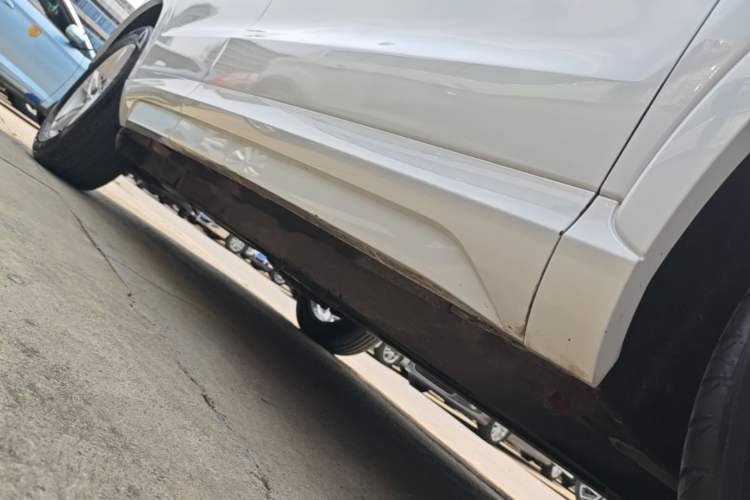 Used Audi Q3 2018 30th Anniversary Edition 35 TFSI Fashion Model Right Side Sill