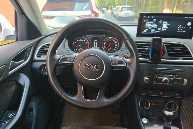 Used Audi Q3 2018 30th Anniversary Edition 35 TFSI Sport Model Steering Wheel