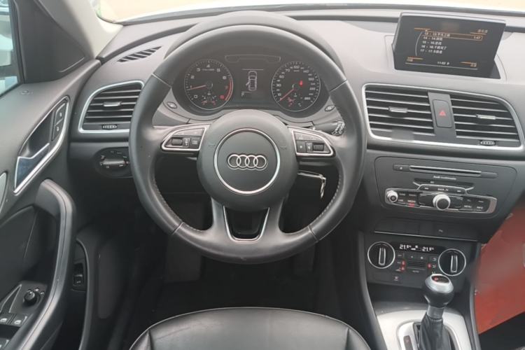 Used Audi Q3 2018 30th Anniversary Edition 35 TFSI Fashion Model Steering Wheel