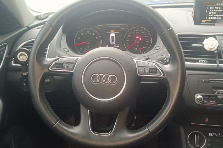 Used Audi Q3 2018 30th Anniversary Edition 35 TFSI Sport Model Steering Wheel