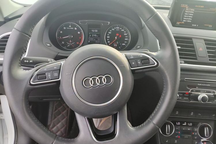 Used Audi Q3 2018 30th Anniversary Edition 35 TFSI Sport Model Steering Wheel