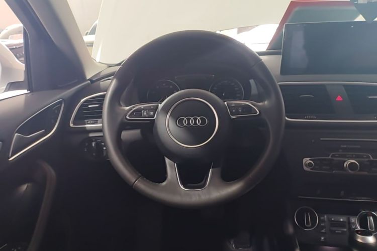 Used Audi Q3 2018 30th Anniversary Edition 30 TFSI Fashion Model Steering Wheel