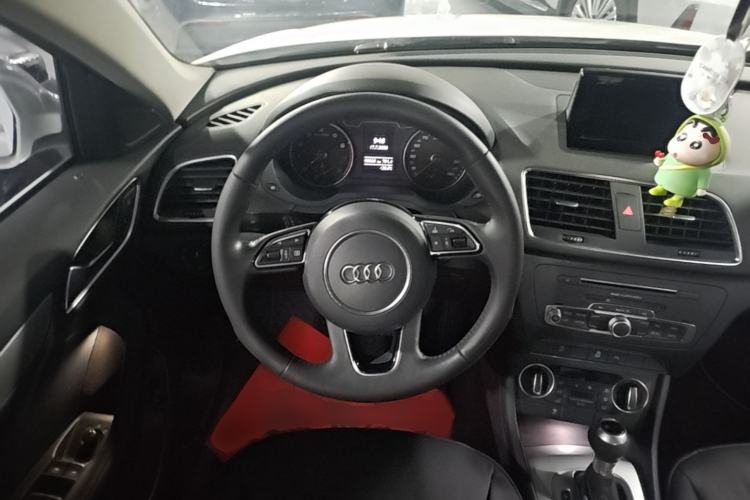 Used Audi Q3 2018 30th Anniversary Edition 30 TFSI Fashion Model Steering Wheel
