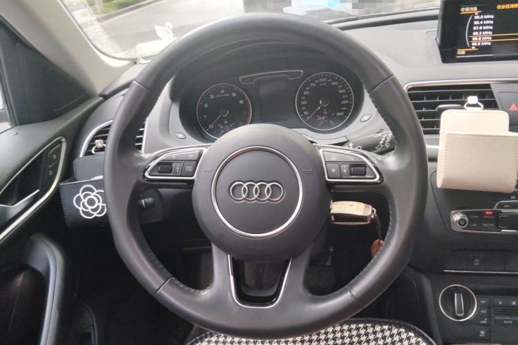 Used Audi Q3 2018 30th Anniversary Edition 35 TFSI Fashion Model Steering Wheel
