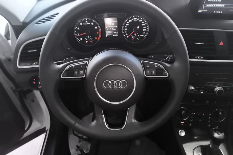 Used Audi Q3 2018 30th Anniversary Edition 40 TFSI quattro all-wheel-drive sport model Steering Wheel