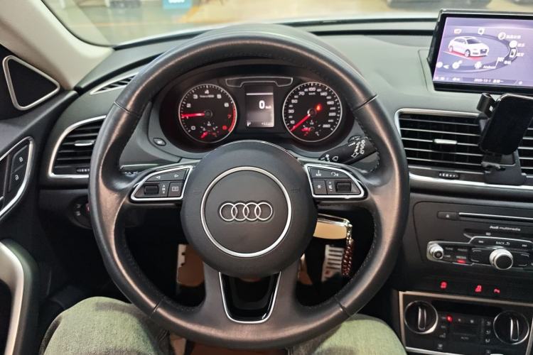 Used Audi Q3 2018 30th Anniversary Edition 35 TFSI Fashion Model Steering Wheel