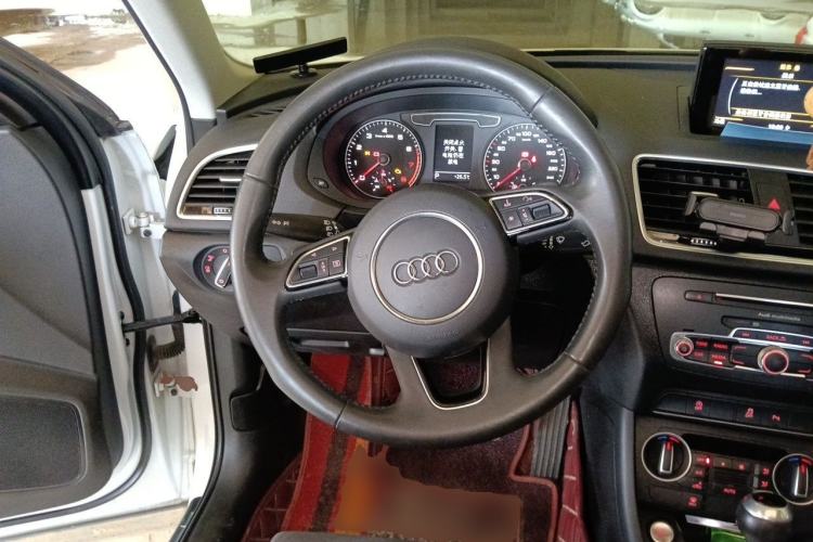 Used Audi Q3 2018 30th Anniversary Edition 35 TFSI quattro all-wheel-drive sport model Steering Wheel