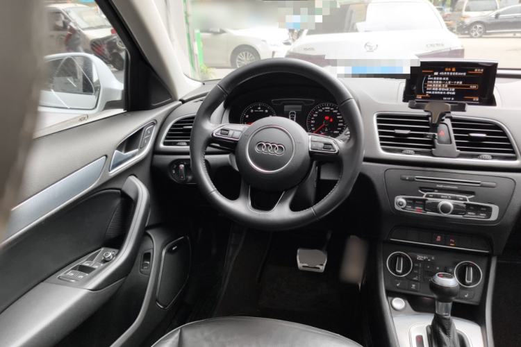 Used Audi Q3 2018 30th Anniversary Edition 30 TFSI Style Model Steering Wheel