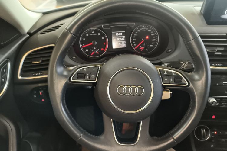 Used Audi Q3 2018 30th Anniversary Edition 30 TFSI Fashion Model Steering Wheel