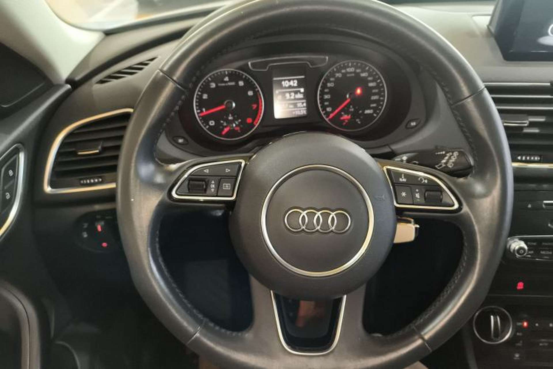 Used Audi Q3 2018 30th Anniversary Edition 30 TFSI Fashion Model Steering Wheel