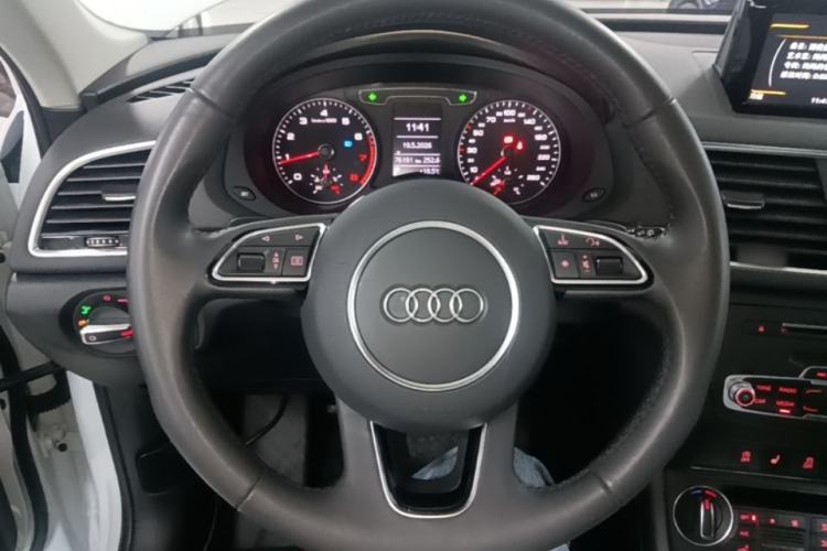 Used Audi Q3 2018 30th Anniversary Edition 30 TFSI Style Model Steering Wheel