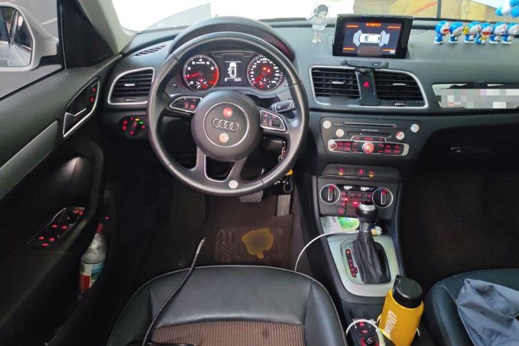 Used Audi Q3 2018 30 TFSI Fashion Edition Collector's Version Steering Wheel