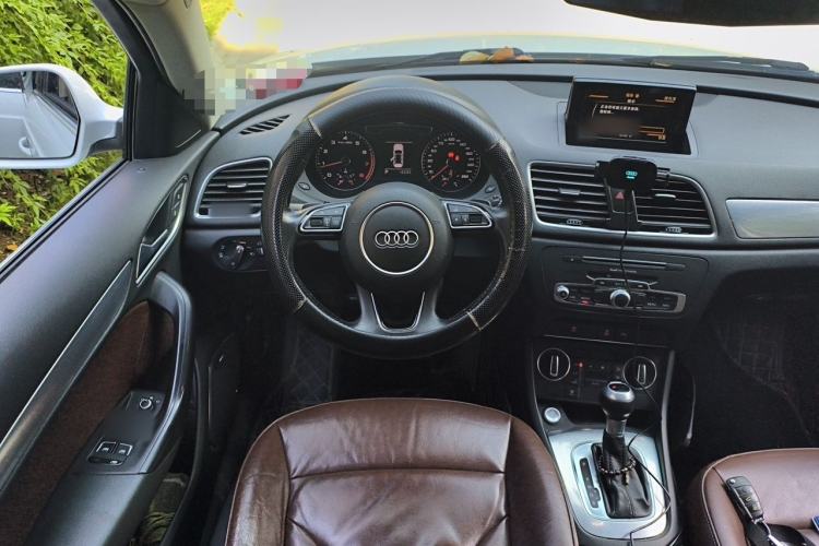 Used Audi Q3 2018 30th Anniversary Edition 30 TFSI Style Model Steering Wheel