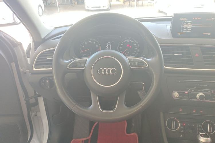 Used Audi Q3 2018 30th Anniversary Edition 30 TFSI Fashion Model Steering Wheel