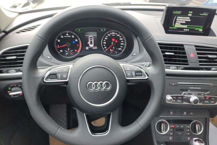 Used Audi Q3 2018 30th Anniversary Edition 35 TFSI Fashion Model Steering Wheel