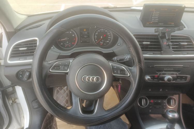 Used Audi Q3 2018 30th Anniversary Edition 35 TFSI Fashion Model Steering Wheel