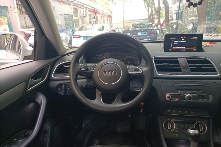 Used Audi Q3 2018 30th Anniversary Edition 30 TFSI Standard Model Steering Wheel