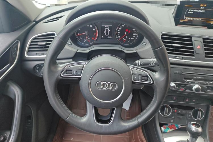 Used Audi Q3 2018 30th Anniversary Edition 30 TFSI Fashion Model Steering Wheel