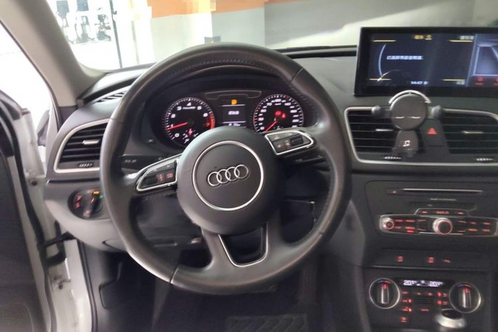 Used Audi Q3 2018 30 TFSI Fashion Edition Collector's Version Steering Wheel