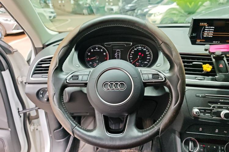Used Audi Q3 2018 30th Anniversary Edition 30 TFSI Style Model Steering Wheel